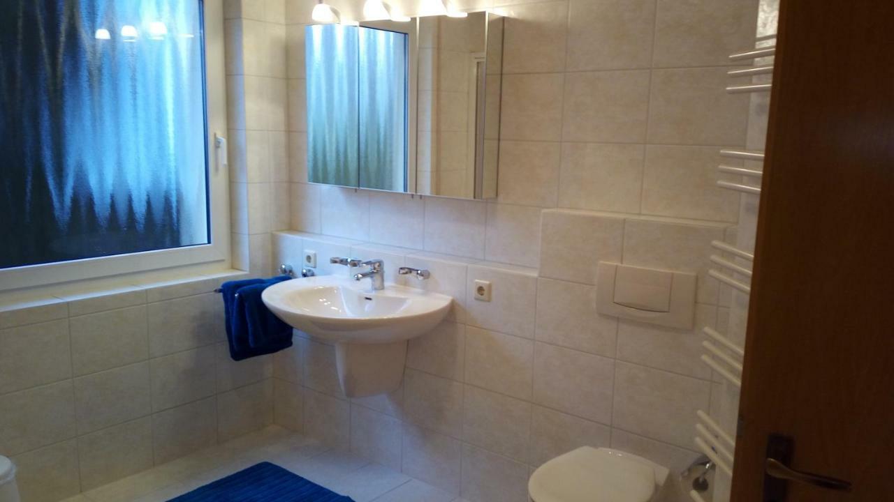 Komfort Apartment 2 Eg Bei Juergen Kunzi Фильдерштадт Экстерьер фото